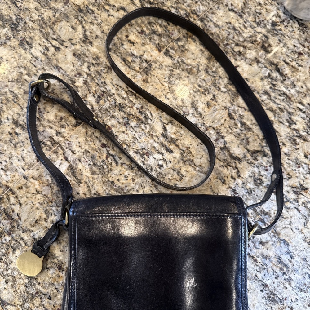 Vintage~ Brahmin Saddle Leather Black Small Crossbody Flap Messenger Bag - Picture 6 of 9